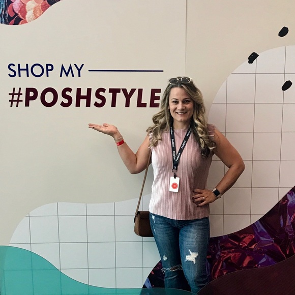 Meet your posher, Ryan!!!! - Picture 2 of 8